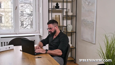 Miami - Watch The DP Threesome Miami Comes Up With To Get A Room 07 09 2025