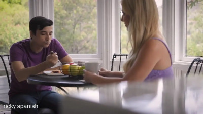 Laura Bentley - Date With Mom 19 08 2025