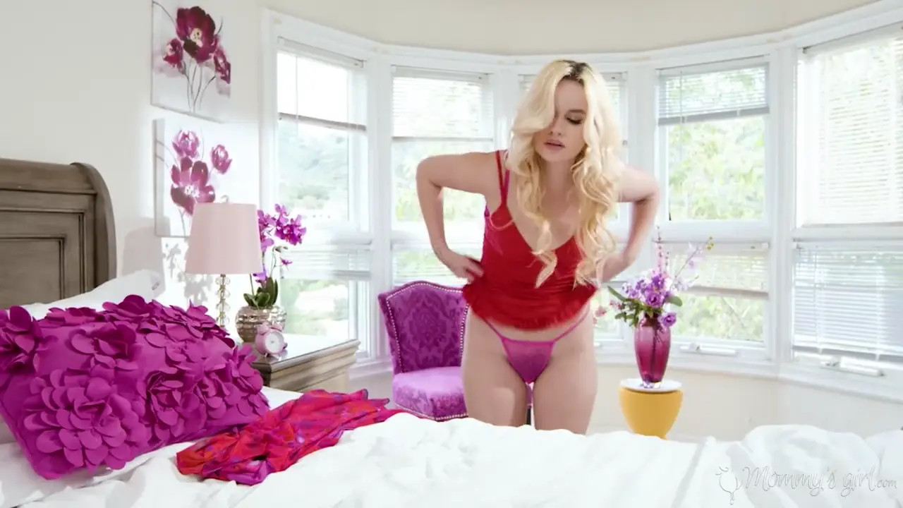 Khloe Kingsley, Taylor Vixxen - Teaching Her Girl How To Kiss 13 09 2025 - Watch Latest Porn Video at ePornHome.com for Free.