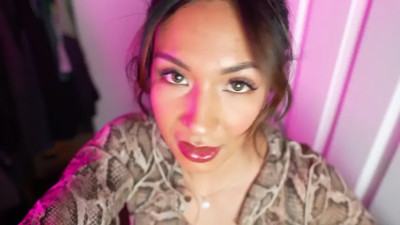 ManyVids - Sloane Sabbath - The Sneaky Domme In Your Office
