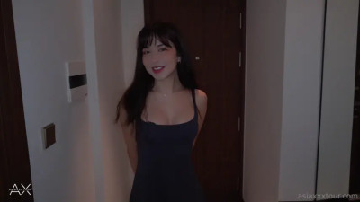 OnlyFans - LunaLoveKiss - Luna Gets AsiaXXXTour Treatment