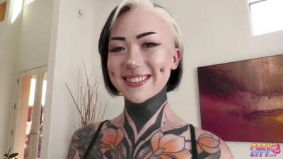 Lorelai Leigh - Tattooed Beauty Lorelai Suicide First Anal Ends With Facial