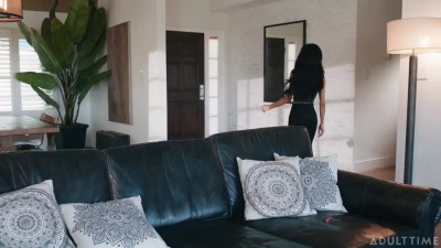 Bianca Bangs, Rhae Woods - Classmate Catfight 19 09 2025