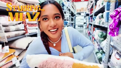 Miaz, Cheekymz Kiwis - Wanking In A Suv