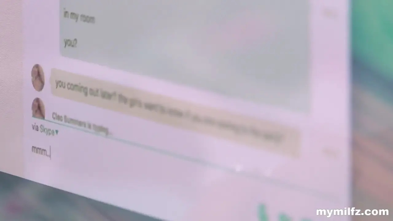 Eva Johnson - MILF Hottie Eva Enjoys A Black Phallus - Watch Latest Porn Video at ePornHome.com for Free.