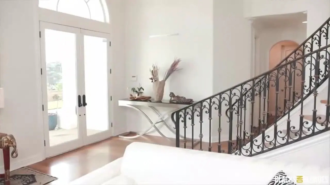 Sona Bella - Initiating My Stepdaughter Into Porn 10 10 2025 - Watch Latest Porn Video at ePornHome.com for Free.