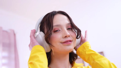 Akina Asmus - This Teenage Girls Long Time Fantasy Finally Came True She Tried Anal Sex With A Huge Cock For The First Time