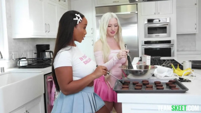 Lily Starfire, Naomi Ryder - We Cant Wait To Stuff Our Faces - Dreams Are Made Of Oily Tits And Slutty Onesis 15 10 2025