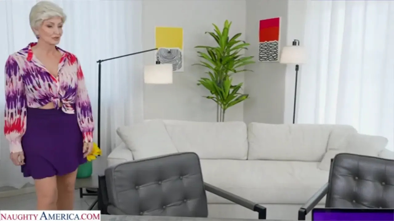 DD White - Protective GILF, DD White, Helps Her Grandson By Taking His Boss's Massive Cock 22 10 2025 - Watch Latest Porn Video at ePornHome.com for Free.