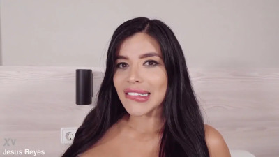 Sara Retali - Squirting From Anal