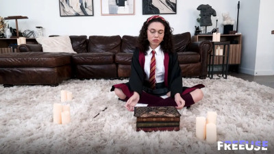 Satine Summers - The Curse Of The Ghost Dick 26 10 2025