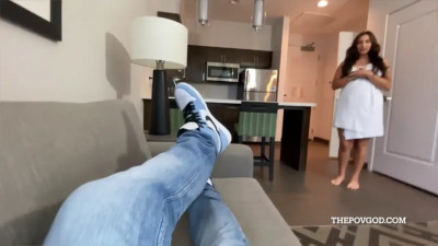 Vivian Taylor - Vacation With My Stepsister 24 10 2025