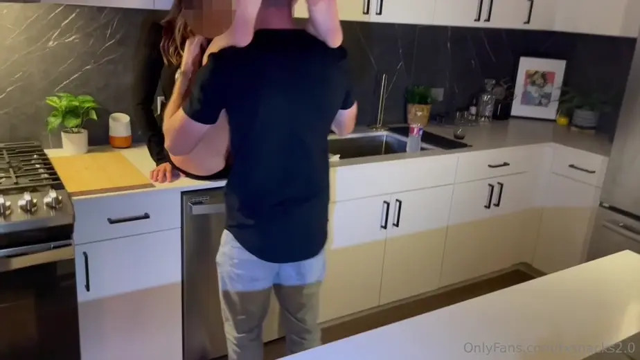 OnlyFans - TxSnacks - Houston Reddit Follower - Watch Latest Porn Video at ePornHome.com for Free.