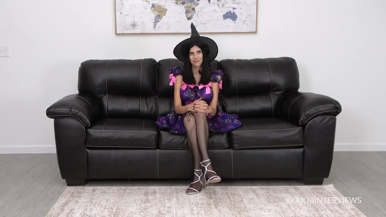 Anna Cummings - Interviews In The Season Of The Sexy Witch 31 10 2025 - Watch Latest Porn Video at ePornHome.com for Free.