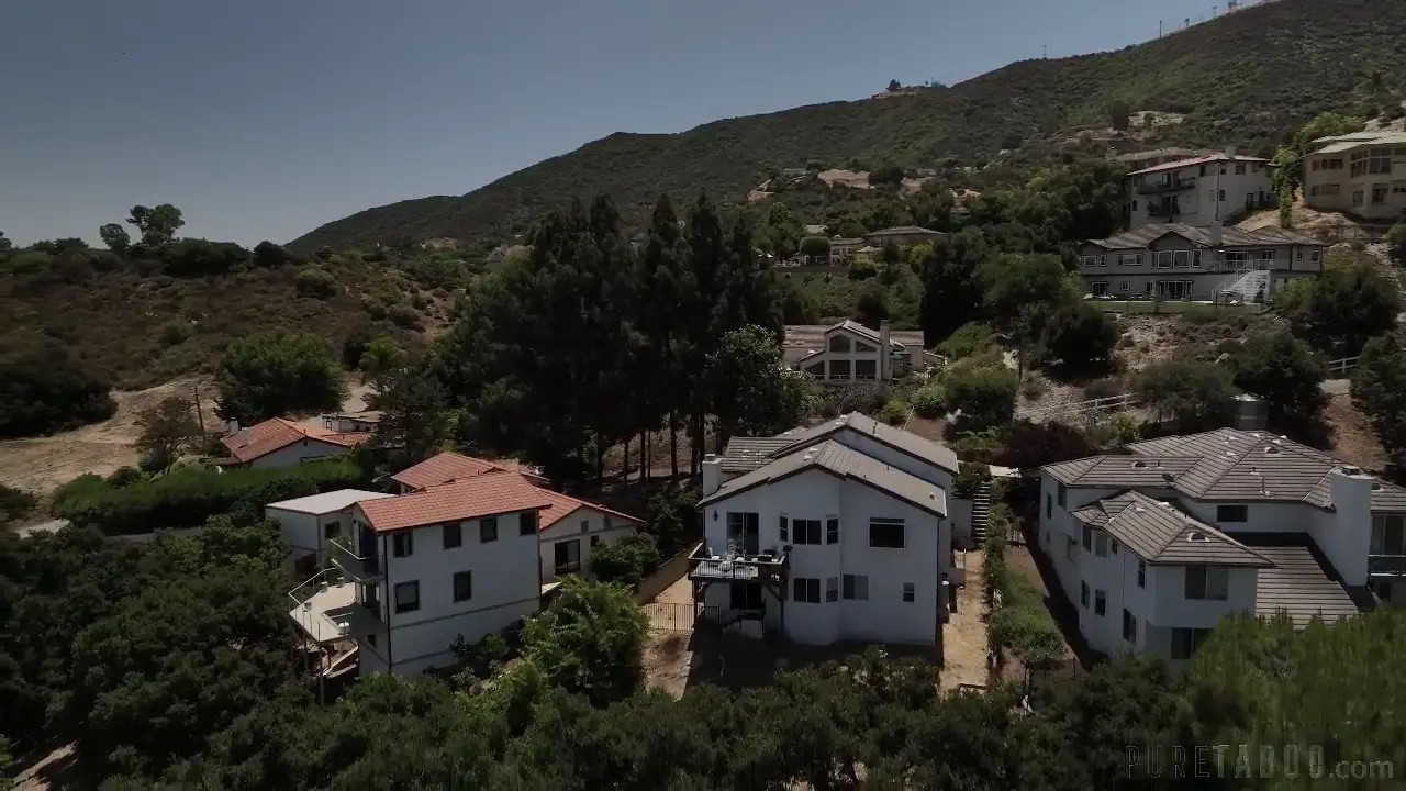 Khloe Kapri, Sophia Locke - Sitter With Benefits 2025-11-04 - Watch Latest Porn Video at ePornHome.com for Free.