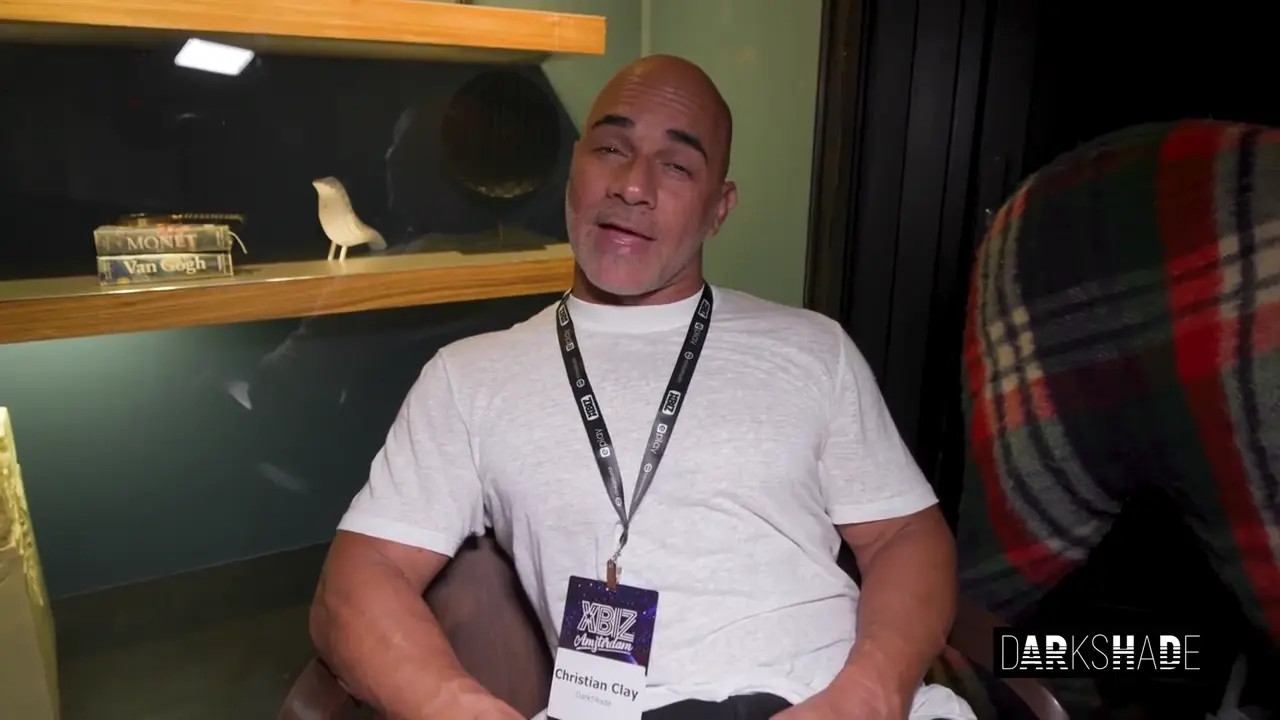 Angie Lynx - Fucking An Old Man At The Tradeshow - Watch Latest Porn Video at ePornHome.com for Free.