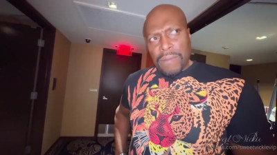 Sweet Vickie - Newly Divorced Just Wants Fuck BBC In Hotel Room