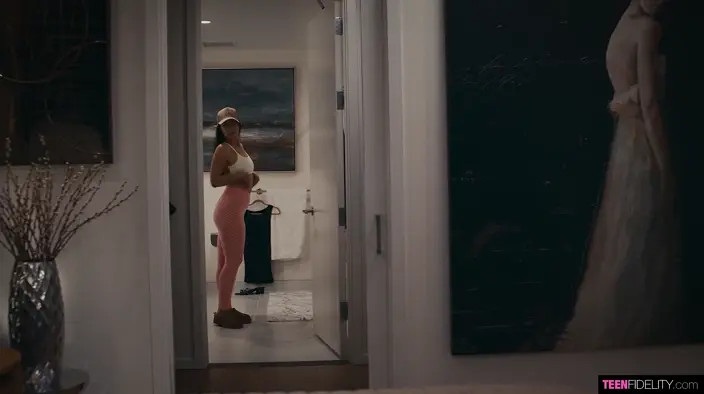 Lily Winters - Thrill Me, Lily 11 11 2025 - Watch Latest Porn Video at ePornHome.com for Free.