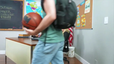 Tiffani Madison - Professor Tiffani Madison Helps Student Focus, Not On Grades But Focus On Her Wet Pussy 12 11 2025