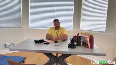 Sophia Sterling, Khloe Kingsley - Eating Their Pussies Didn’t Tame Them, But Stuffing Them Might 17 11 2025