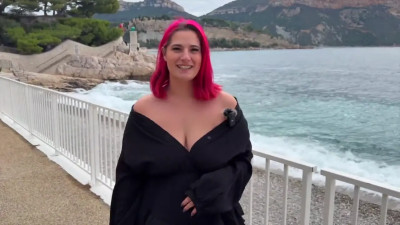 JacquieEtMichelTV Venus 25 Years Old From Apt 17 11 2025