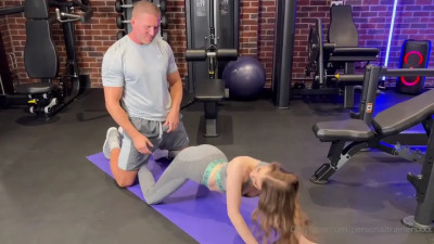 Brooke Logan - Fucks A Married Cock In The Gym