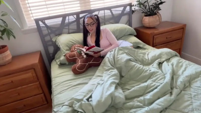 Scarlett Rosewood - Step Daughter Lets Daddy Use Her Secret Hole