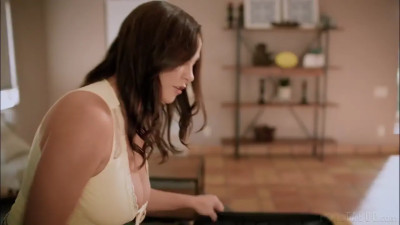 Reagan Foxx, Rissa May - The Last Train Home 25 11 2025