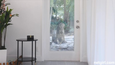 Ellie - OMG The Latest NG 26 11 2025