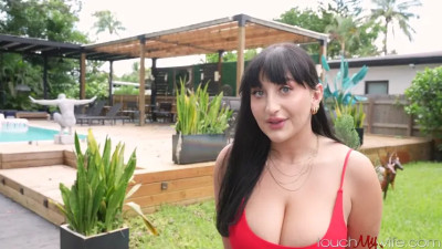 Aleksa Mink - Horny Wife + Hot Host = Fun Vacay! 21 11 2025