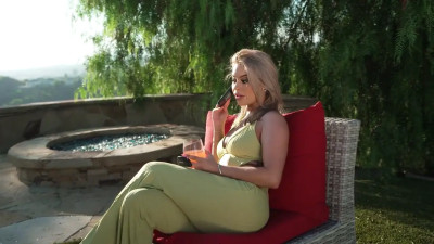 Nicole Aria - The Neighbors Help