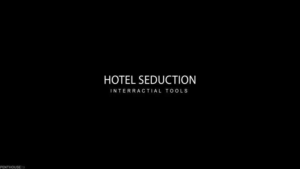 Penelope Woods - A Plumber Who Gets Wet 04 12 2025 - Watch Latest Porn Video at ePornHome.com for Free.