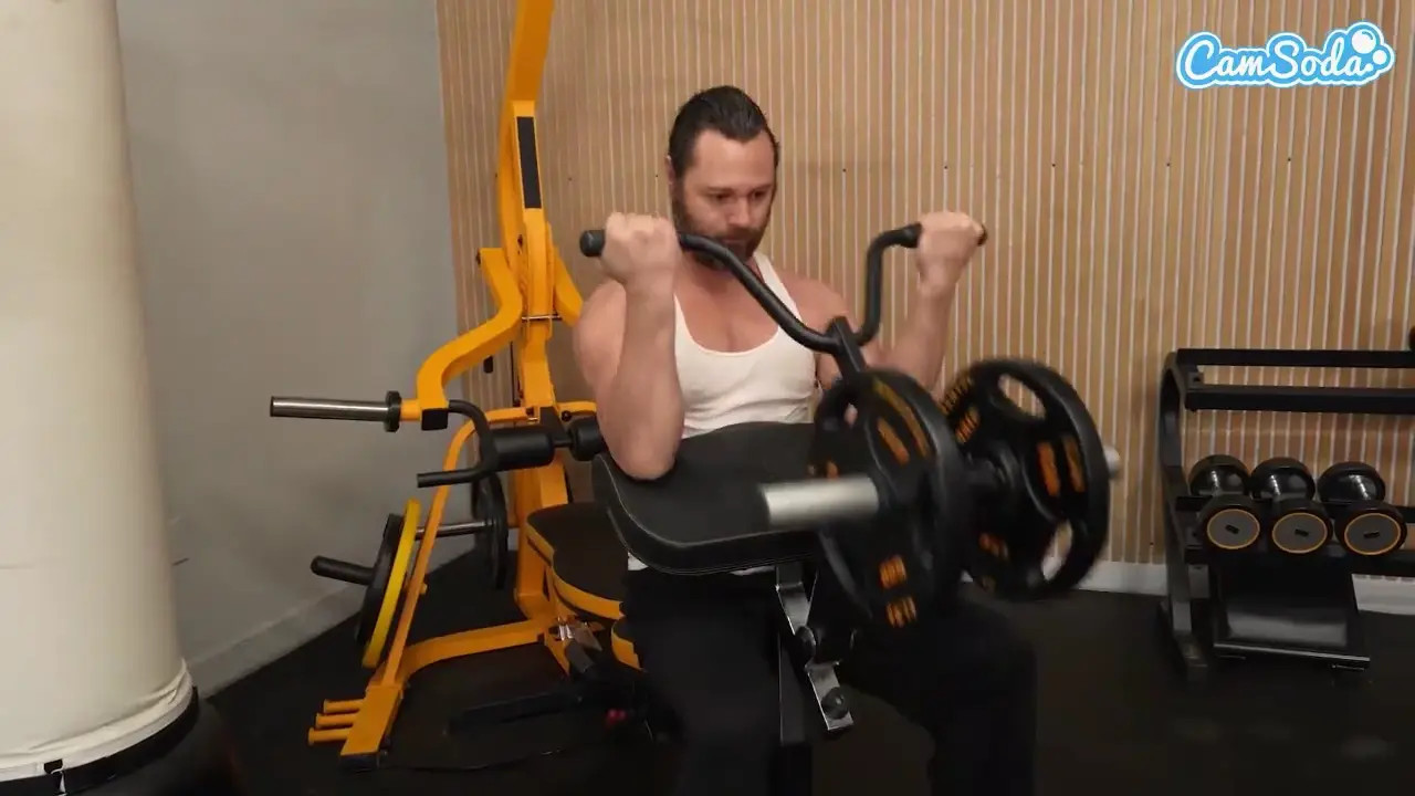 Valentina Nappi - MILF Gets Her Ass Pounded In Public Anal Creampie - Watch Latest Porn Video at ePornHome.com for Free.