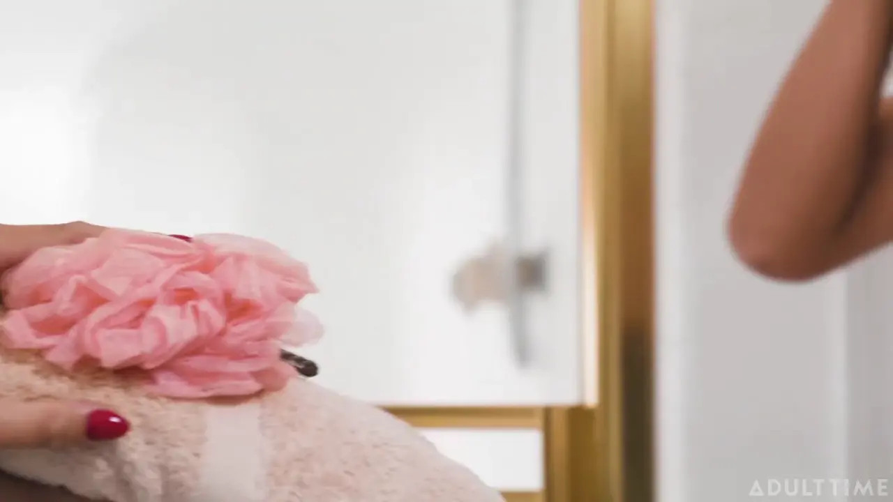 Jewel Diamant, Isa Bella - Shower Spy Games 12 12 2025 - Watch Latest Porn Video at ePornHome.com for Free.