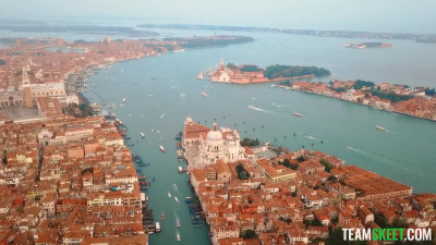 Mia De Vil - Italian Babe Craves American Cock 16 12 2025