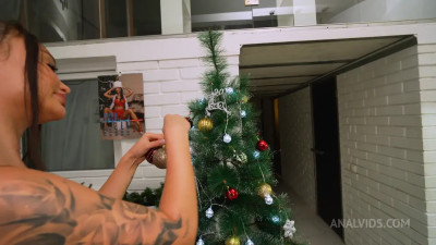 Monika Fox - Ho Ho Ho, It's Christmas, Bitch! Santa Claus Fucked Monika Fox In Anal As Gift With Squirt, Monster Buttrose And Cum In Mouth!