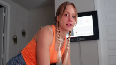 Katie Karr - Step Sis Condom Removal And Accidental Creampie