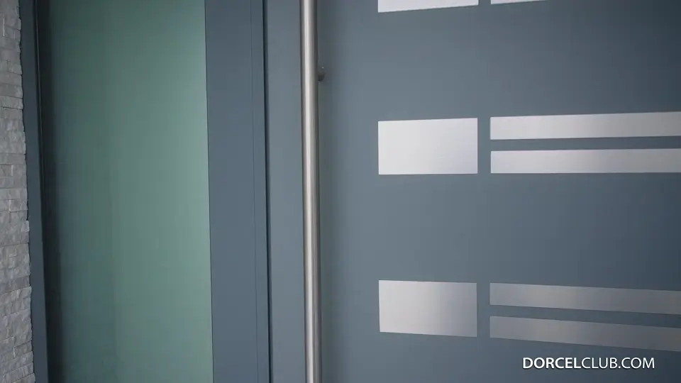 Layla Scarlett - The Trio Was Inevitable 23 12 2025 - Watch Latest Porn Video at ePornHome.com for Free.