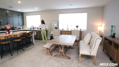 Sofie Marie - Mom Is Hornier Than Any Of The College Girls: Taking Her Anal Virginity 27 12 2025