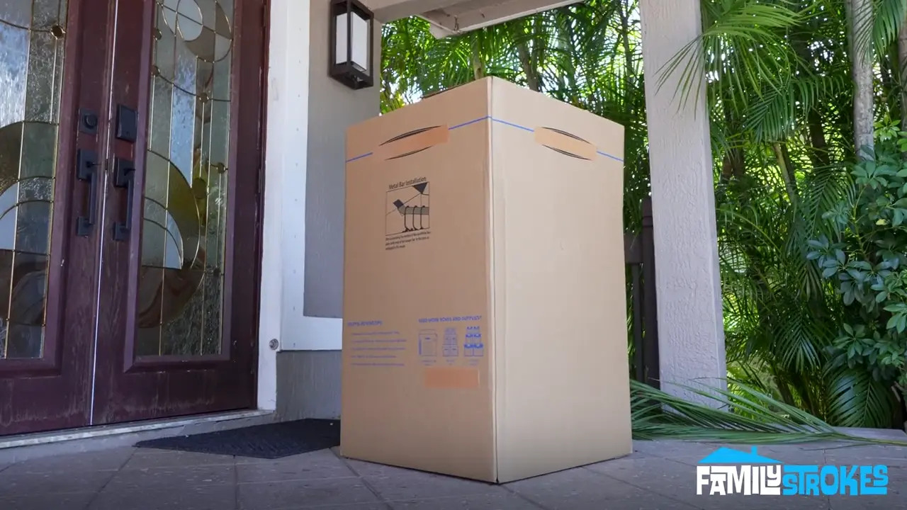 Isabella Jules - Tiny Makeover Makes Stepbro Cum Over Her 28 12 2025 - Watch Latest Porn Video at ePornHome.com for Free.