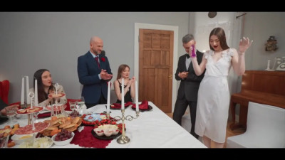 Miss Sunset - Give Us A Kiss 29 12 2025