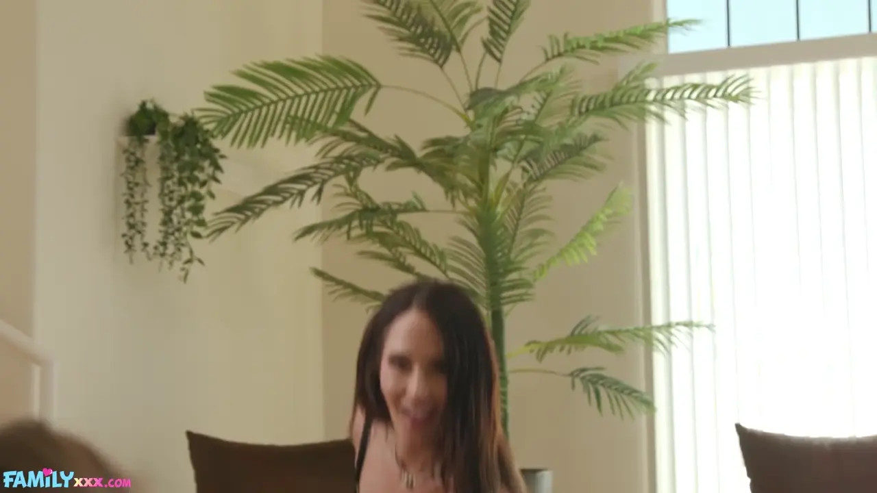 Izi Blu - Has A Good Deep Filling Feeling Inside 02 01 2026 - Watch Latest Porn Video at ePornHome.com for Free.