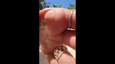 Mia Khalifa - Naked Swim Time In A Resort