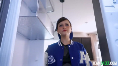 Jade Valentine, Lucy Lotus - Jades First Lap Dance: Bisexual Tomboy Daughter Meets My Favorite Stripper 24 01 2026