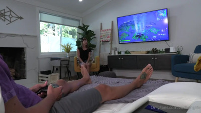 Abigail Mac - Gamer Pussy Fucked Hard While Playing