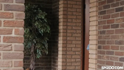 Sofia Smith - Cleans Up Before Receiving A Messy Facial 04 02 2026