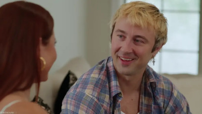 Stella Luxx - Makes A Splash 11 02 2026