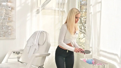 Candee Licious, Virgin Butterfly - Sami Parker And Vienna Black Reconnect 23 02 2026