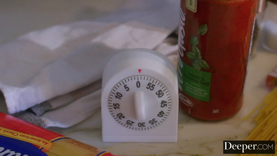 Suttin - Hot Mess 26 02 2026