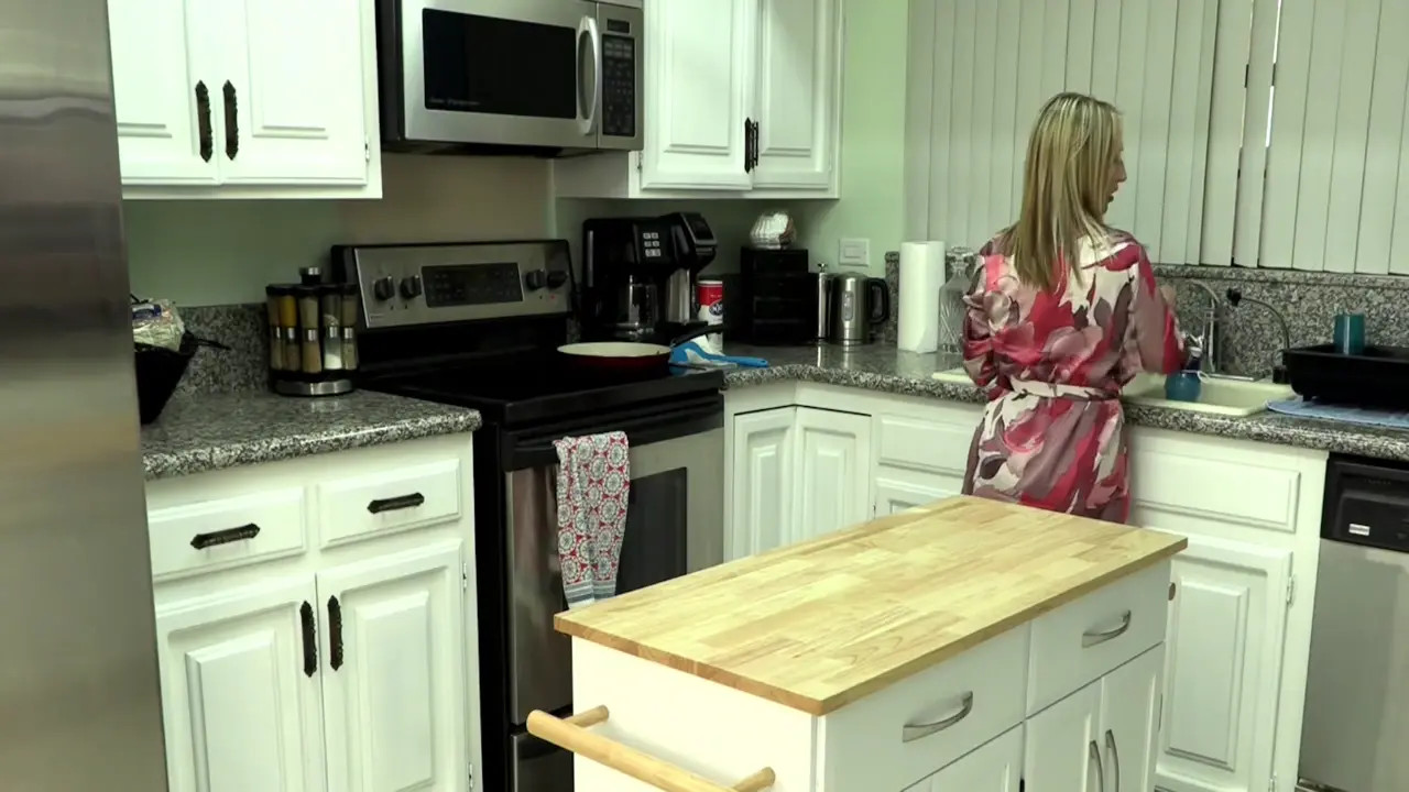 Quinn Waters - Stepson Dominates His Hot Blonde Stepmom In Kitchen - Watch Latest Porn Video at ePornHome.com for Free.